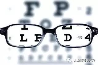 驗光配鏡前為什么先查瞳距？