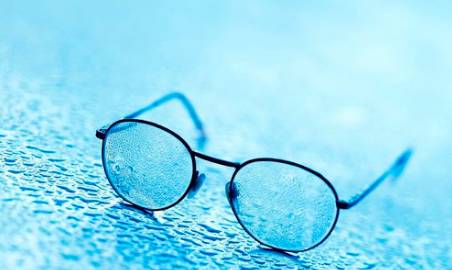 這四大壞習慣，容易加速眼鏡損壞