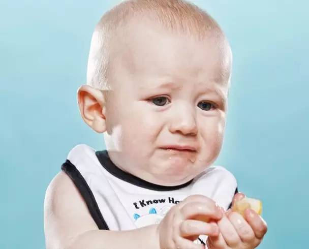 孩子近視的前期表現，家長您知道嗎？