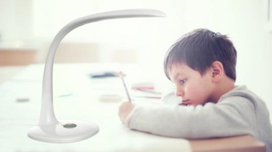 握筆姿勢不正確比玩電腦更傷眼