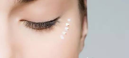 春季如何護(hù)理眼部肌膚，打造明亮雙瞳！