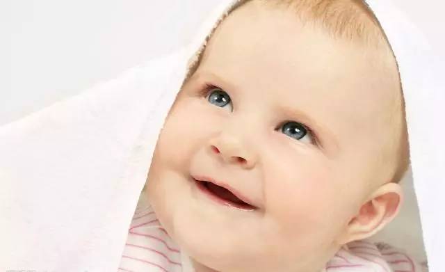 如何預防寶寶近視?