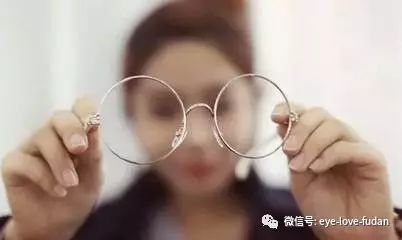 近視的世界是怎么樣的? 近視的世界是怎么樣的?