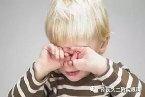 孩子近視越來越嚴重,注意這幾個細節! 孩子近視越來越嚴重,注意這幾個細節!