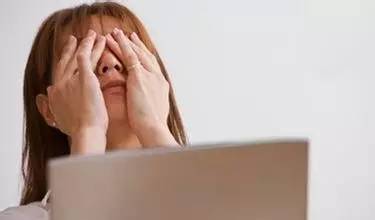 ?？措娔X眼睛酸痛，四個妙招解決