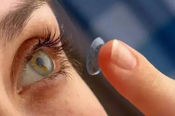 散光戴隱形眼鏡有用嗎?