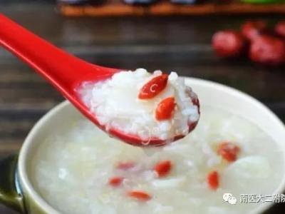 枸杞對眼睛有哪些功效？