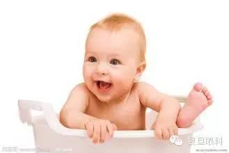 寶寶也得白內障？新生兒應及時做眼病篩查