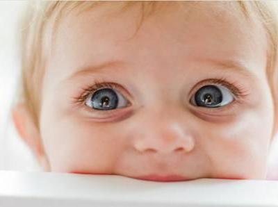 寶寶常吃甜食容易近視