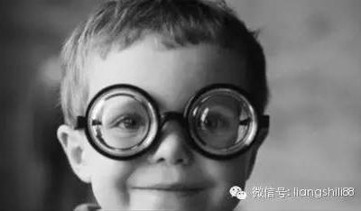 高度近視會引起的那些并發癥？