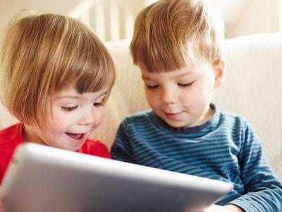 手機平板和電視，哪個最損害寶寶視力？