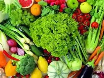 為什么近視孩子要少喝碳酸飲料？