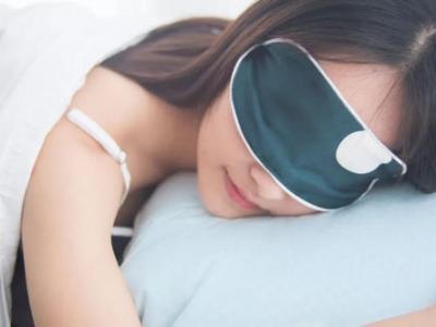 經常睡覺出汗枕頭都濕透了