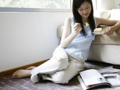 的身上有針尖一樣小血點(diǎn)