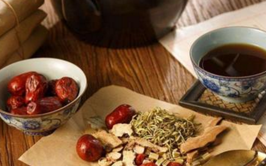 敷中藥面膜后排毒現(xiàn)象