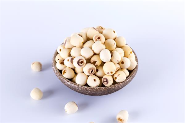 蓮子心的功效與作用 蓮子肉的作用