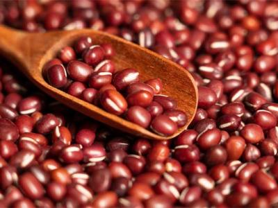 薏米仁的功效與作用（薏米紅豆湯的功效與作用）