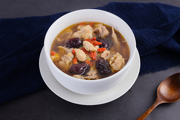 太子參和什么煲湯健脾 太子參健脾食譜-易網健康<a href=http://www.gyfww.com/jkys/ target=_blank class=infotextkey>養生</a>網 太子參和什么煲湯健脾 太子參健脾食譜