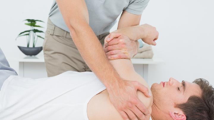 男性朋友出現(xiàn)陽(yáng)痿該如何治療 專家認(rèn)為治療陽(yáng)痿妻子應(yīng)做到三點(diǎn)