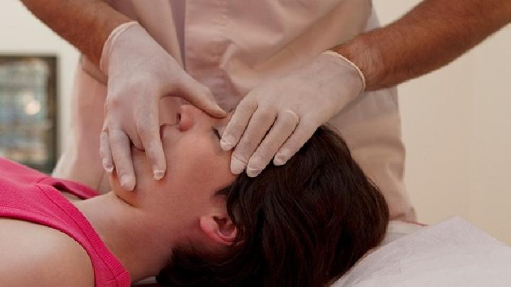 生活中該如何保護(hù)胃部健康? 中醫(yī)教你穴位按摩守護(hù)胃部健康