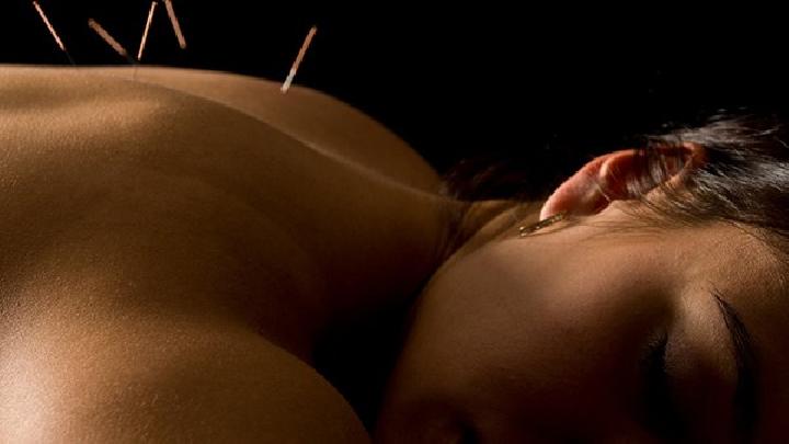 中醫針灸治痛經疼嗎 中醫針灸治痛經的注意事項