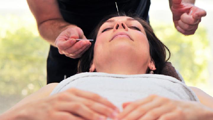 出現耳鳴擾心神怎么治療好 中醫針灸治療耳鳴幫你安神-易網<a href=http://www.gyfww.com/ target=_blank class=infotextkey>健康養生</a>網 出現耳鳴擾心神怎么治療好 中醫針灸治療耳鳴幫你安神