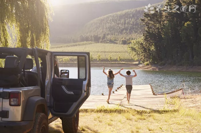 被雷擊后如何急救