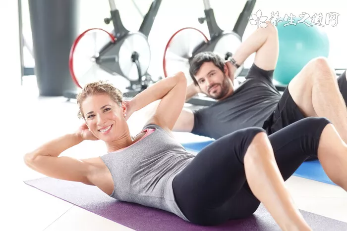 卷腹需要天天做嗎 卷腹一次做多久最好