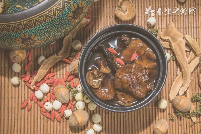 怎么燉雞湯好喝又營養