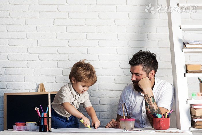 心理專家阿達(dá)麗:孩子受批評(píng)不愿上學(xué) 家長(zhǎng)別強(qiáng)迫