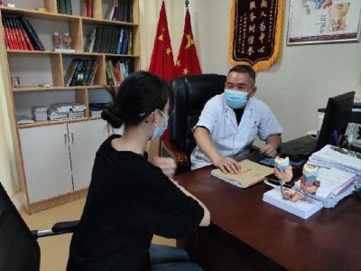 南寧中南甲狀腺醫(yī)院樊春聚醫(yī)生：甲狀腺結(jié)節(jié)偏愛哪些人？一旦查出，你該如何應(yīng)對